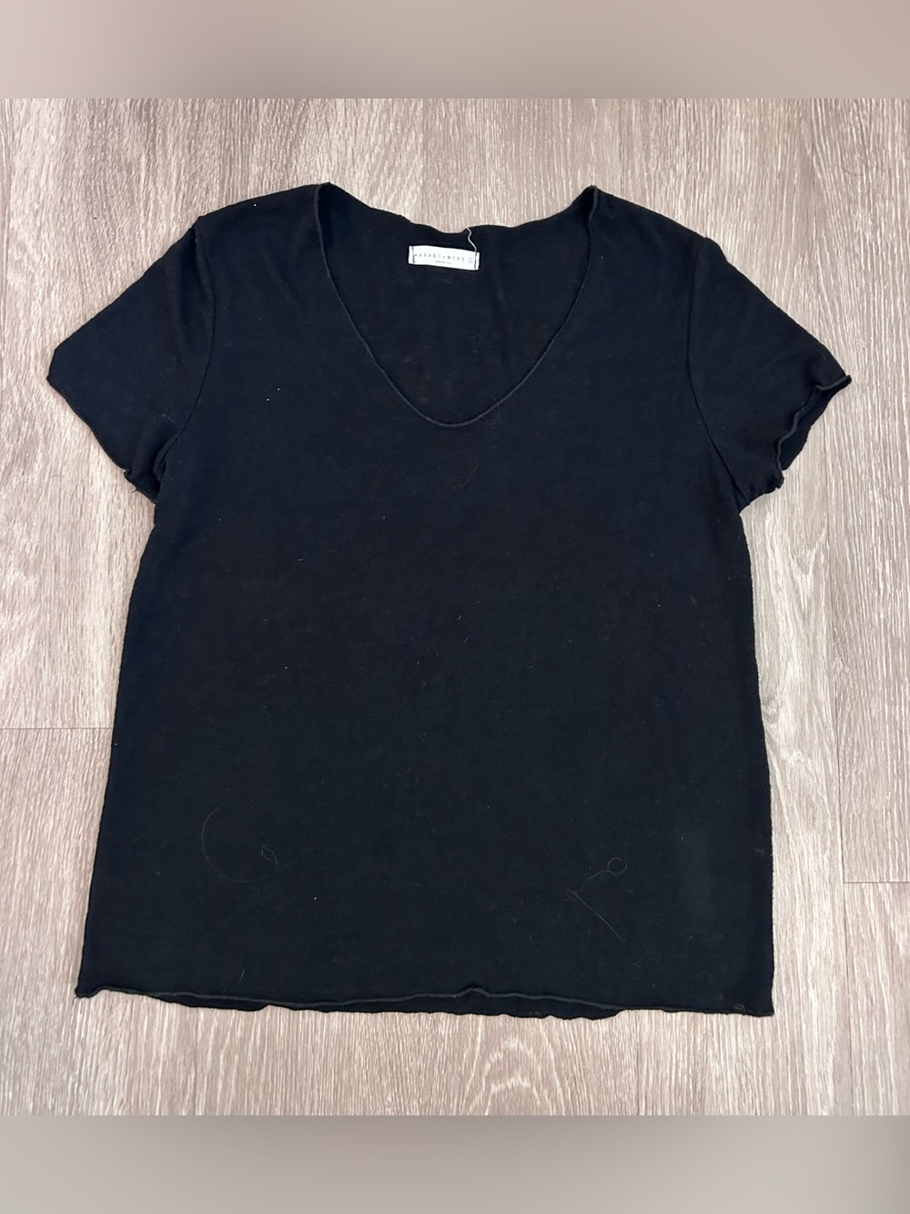 Wasabi+mint Black V-Neck Short Sleeve Women's Top Linen-blend